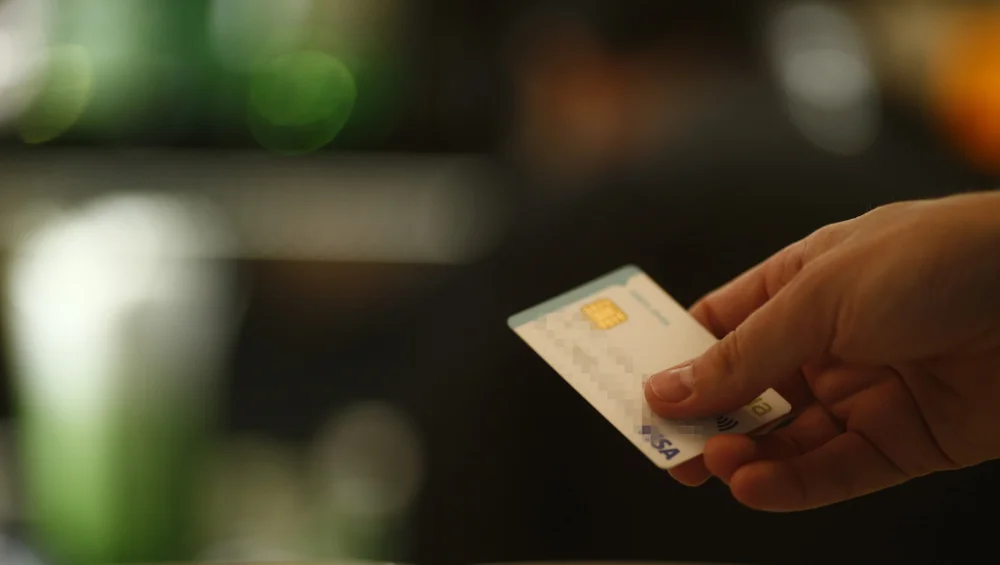 Banker Faces Trial for Alleged €50,000 Scam of 89-Year-Old Client in Cantabria