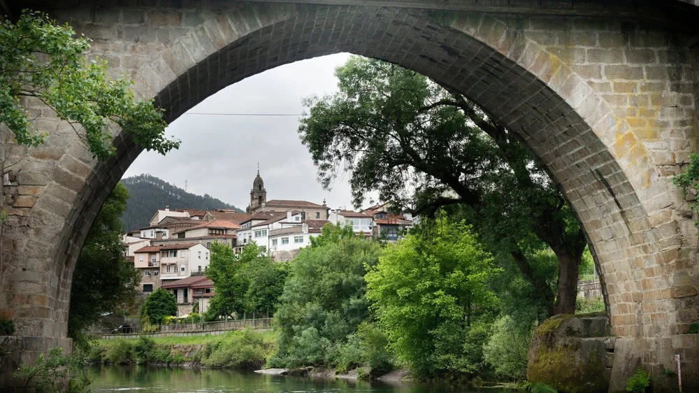 Ribadavia Aims to be the Town that Shines Brightest this Christmas with Ferrero Rocher Lights