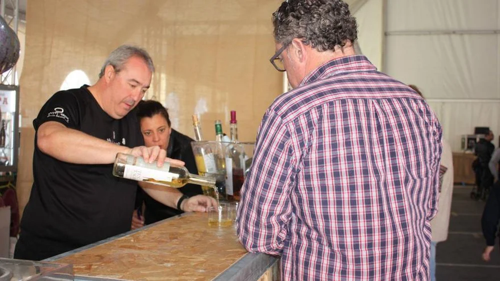 Medieval Wine Fair in Almassora Attracts Enthusiasts with Local Wines