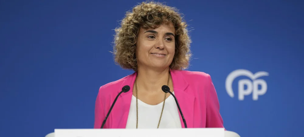 Dolors Montserrat Urges EU to Compel Spanish Government to Implement Migration Pact