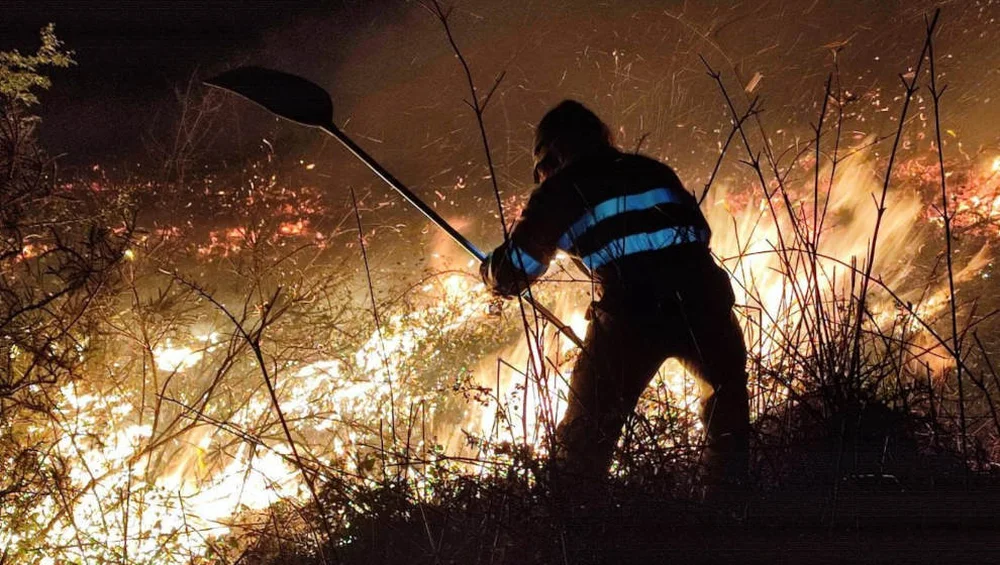 Extinguidos los 122 incendios forestales producidos en Cantabria esta semana