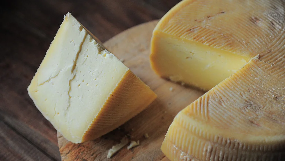 Expanded Alert Issued for Salmonella in Cheeses from Formatgeria Mas d'Eroles