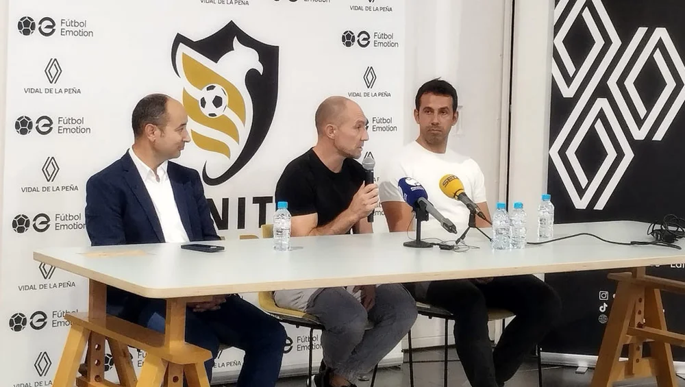 Pedro Munitis Launches Innovative Football Academy in Santander