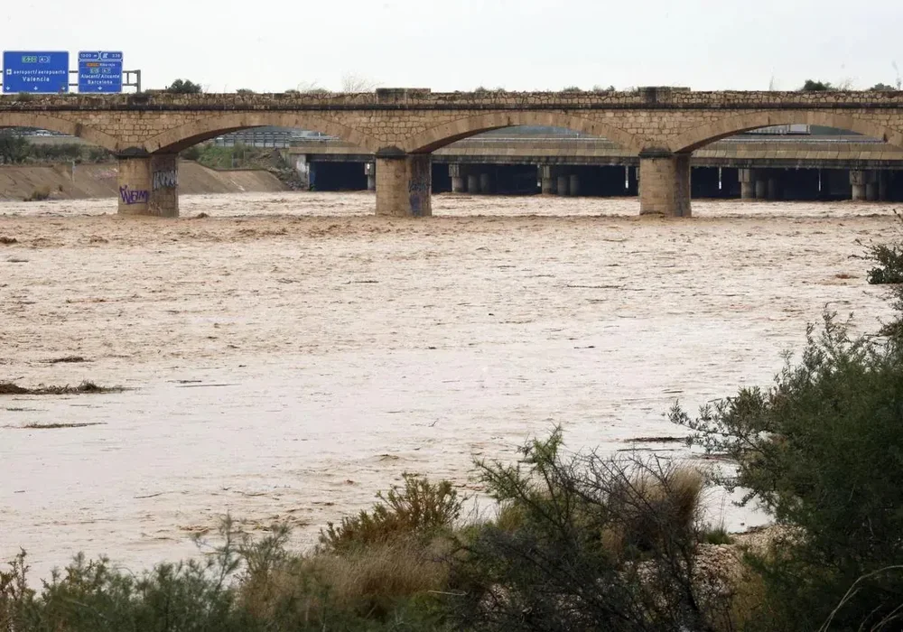 Heavy Rains Cause Significant Flooding in Valencia's Rambla del Poyo