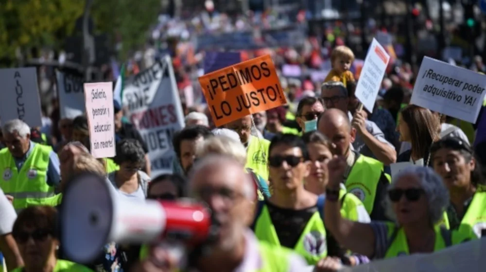 Los pensionistas protestarán este sábado contra los gobiernos mediante un 'maratón de villancicos'