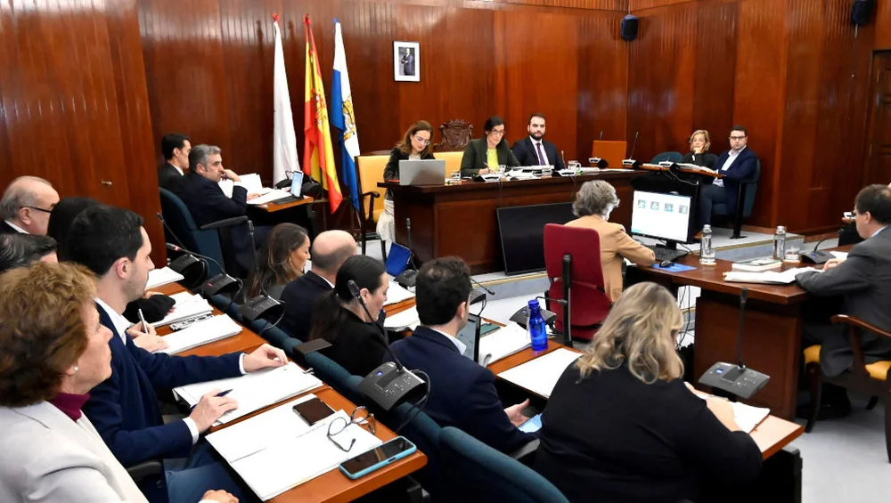 Santander City Council Approves Initial 2025 Budget Amidst Opposition