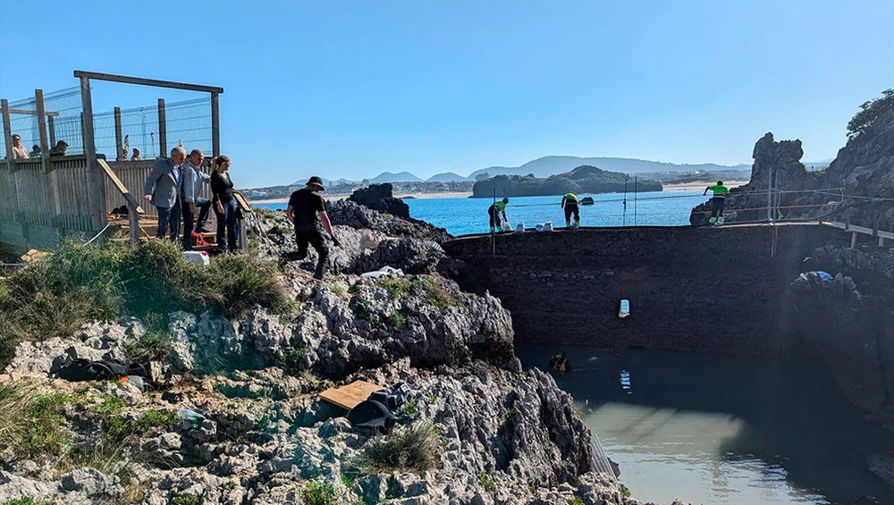 Spanish Government Invests in Preserving Natural Pools at Isla Beach