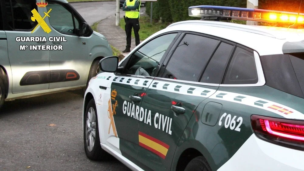 Man with 14 Active Arrest Warrants Detained in Cantabria, Spain