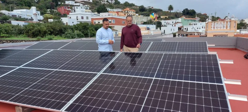 Villa de Mazo Leads the Way in Sustainable Energy with Solar Panel Installation