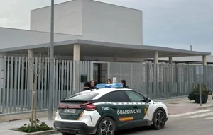 Bomb Threats Disrupt Schools in Valencia, Spain