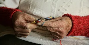 Alzheimer Patients and Families in Catarroja Struggle Amidst 'Gota Fría' Devastation